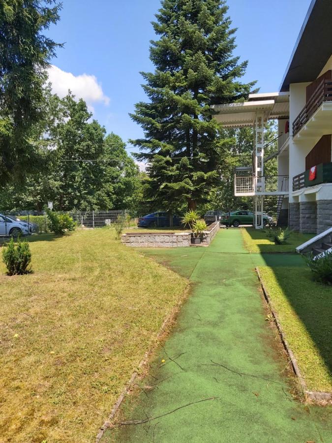 Apartman Tony Slapy Exteriör bild