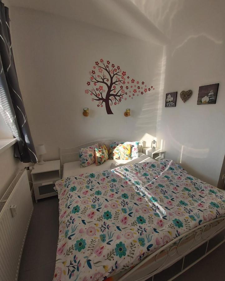 Apartman Tony Slapy Exteriör bild
