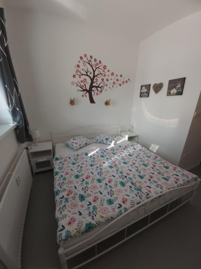 Apartman Tony Slapy Exteriör bild
